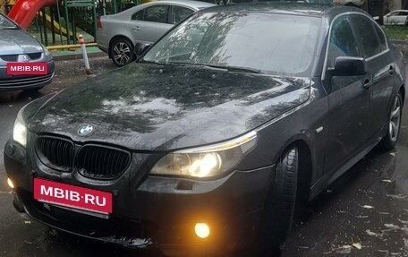 BMW 5 серия, 2004 год, 700 000 рублей, 9 фотография