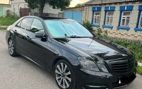 Mercedes-Benz E-Класс, 2011 год, 1 450 000 рублей, 3 фотография