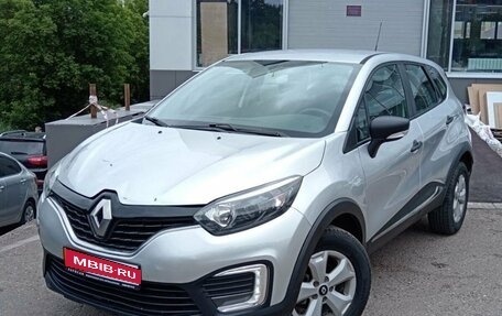 Renault Kaptur I рестайлинг, 2019 год, 1 550 000 рублей, 1 фотография