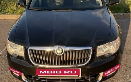 Skoda Superb III рестайлинг, 2010 год, 880 000 рублей, 2 фотография