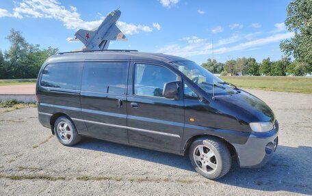 Hyundai H-1 II рестайлинг, 1999 год, 496 000 рублей, 2 фотография