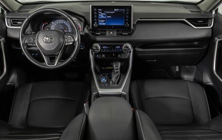 Toyota RAV4, 2022 год, 4 200 000 рублей, 15 фотография