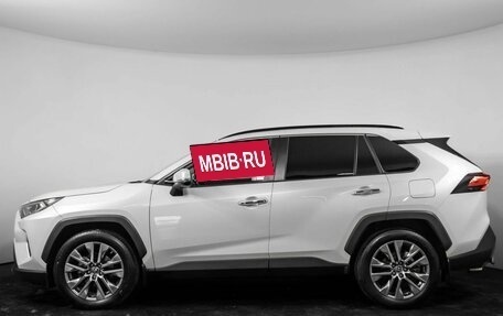 Toyota RAV4, 2022 год, 4 200 000 рублей, 8 фотография