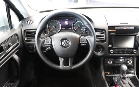 Volkswagen Touareg III, 2011 год, 1 900 000 рублей, 9 фотография