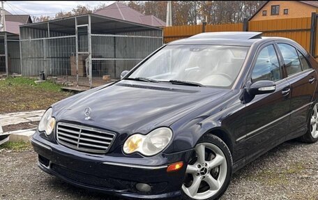 Mercedes-Benz C-Класс, 2004 год, 660 000 рублей, 1 фотография