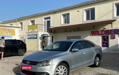 Volkswagen Jetta VI, 2013 год, 910 000 рублей, 1 фотография