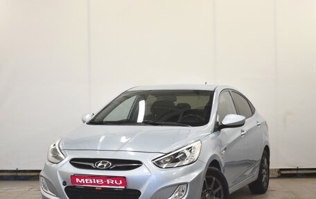 Hyundai Solaris II рестайлинг, 2013 год, 930 000 рублей, 1 фотография