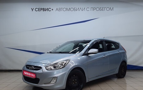 Hyundai Solaris II рестайлинг, 2012 год, 815 000 рублей, 1 фотография