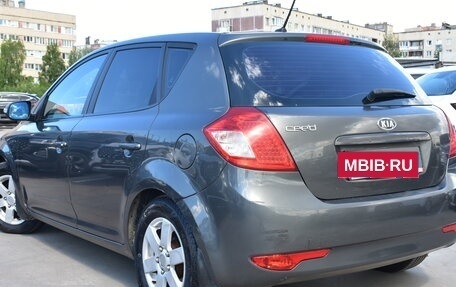 KIA cee'd I рестайлинг, 2010 год, 619 000 рублей, 4 фотография