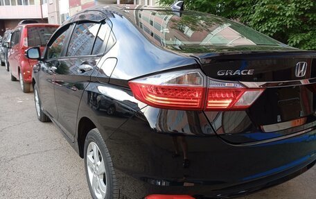 Honda Grace I, 2014 год, 1 480 000 рублей, 2 фотография