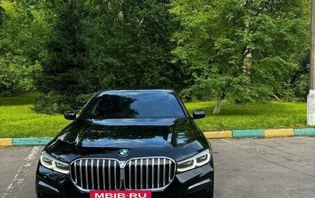 BMW 7 серия, 2019 год, 6 950 000 рублей, 3 фотография