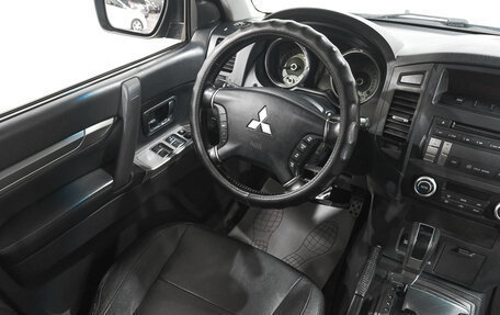 Mitsubishi Pajero IV, 2012 год, 2 399 000 рублей, 17 фотография