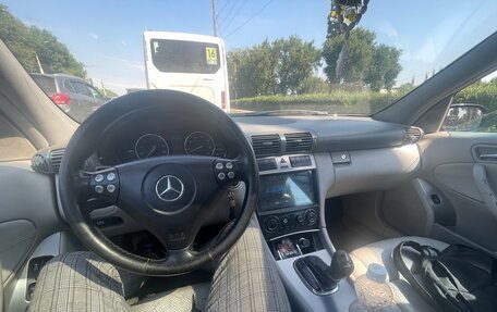 Mercedes-Benz C-Класс, 2004 год, 660 000 рублей, 4 фотография