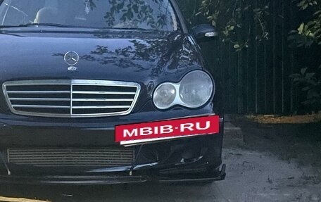 Mercedes-Benz C-Класс, 2004 год, 660 000 рублей, 2 фотография