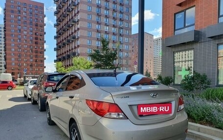 Hyundai Solaris II рестайлинг, 2013 год, 985 000 рублей, 3 фотография