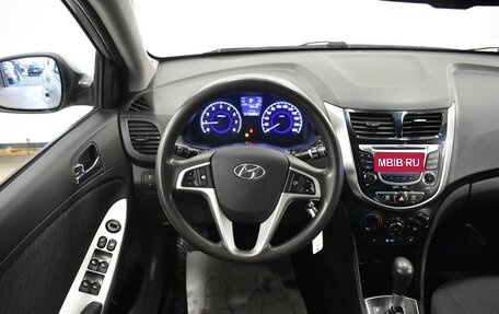 Hyundai Solaris II рестайлинг, 2013 год, 930 000 рублей, 6 фотография