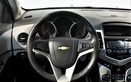 Chevrolet Cruze II, 2009 год, 689 000 рублей, 8 фотография