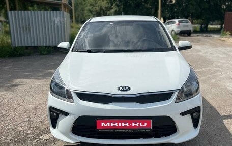 KIA Rio IV, 2017 год, 1 080 000 рублей, 1 фотография