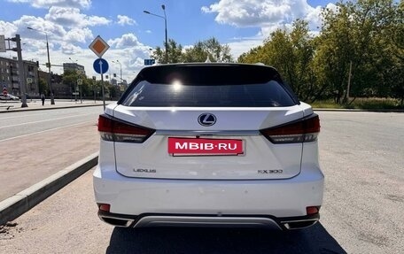 Lexus RX IV рестайлинг, 2021 год, 6 500 000 рублей, 5 фотография