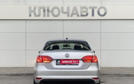 Volkswagen Jetta VI, 2013 год, 1 099 000 рублей, 6 фотография