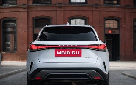 Lexus RX IV рестайлинг, 2023 год, 8 500 000 рублей, 8 фотография