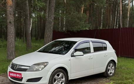 Opel Astra H, 2011 год, 699 000 рублей, 1 фотография