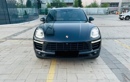 Porsche Macan I рестайлинг, 2016 год, 3 830 000 рублей, 2 фотография