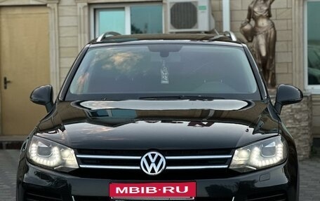 Volkswagen Touareg III, 2013 год, 1 980 000 рублей, 2 фотография