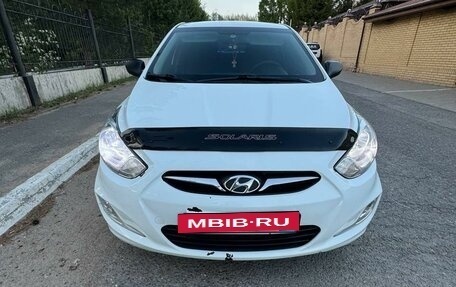 Hyundai Solaris II рестайлинг, 2013 год, 940 000 рублей, 2 фотография