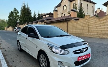 Hyundai Solaris II рестайлинг, 2013 год, 940 000 рублей, 3 фотография