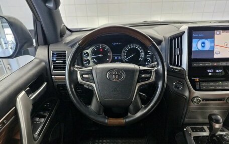 Toyota Land Cruiser 200, 2019 год, 8 599 000 рублей, 8 фотография