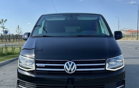 Volkswagen Multivan T6 рестайлинг, 2018 год, 4 500 000 рублей, 3 фотография