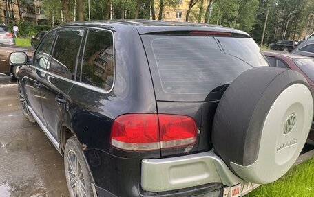 Volkswagen Touareg III, 2004 год, 500 000 рублей, 3 фотография