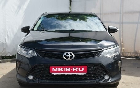 Toyota Camry, 2017 год, 2 598 000 рублей, 2 фотография