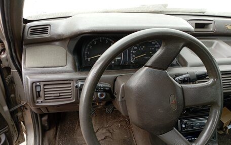 Mitsubishi Galant VIII, 1988 год, 295 000 рублей, 6 фотография