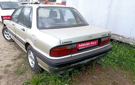 Mitsubishi Galant VIII, 1988 год, 295 000 рублей, 3 фотография