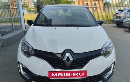 Renault Kaptur I рестайлинг, 2016 год, 1 395 000 рублей, 2 фотография