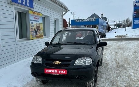 Chevrolet Niva I рестайлинг, 2011 год, 580 000 рублей, 3 фотография