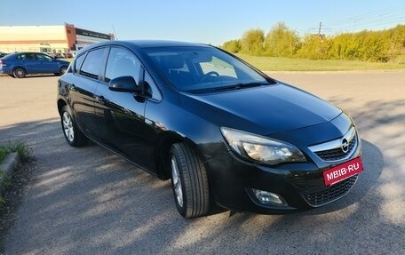 Opel Astra J, 2011 год, 790 000 рублей, 4 фотография