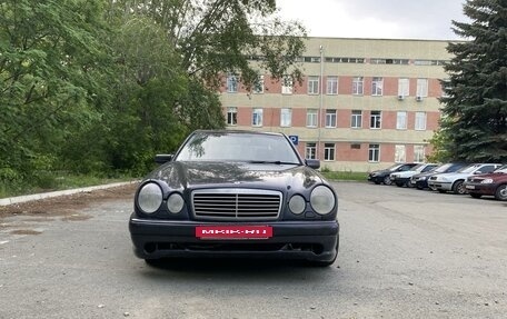 Mercedes-Benz E-Класс, 1998 год, 600 000 рублей, 3 фотография