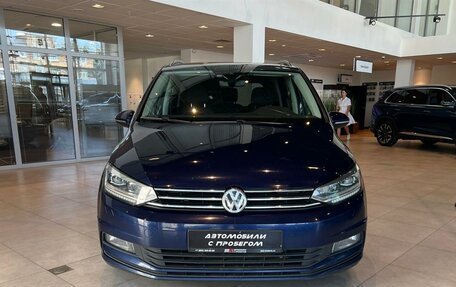 Volkswagen Touran III, 2016 год, 2 300 000 рублей, 3 фотография