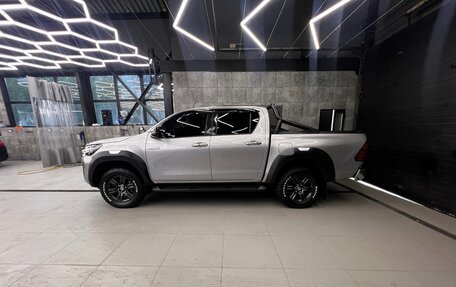 Toyota Hilux VIII, 2020 год, 5 000 000 рублей, 6 фотография