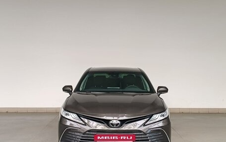 Toyota Camry, 2021 год, 3 950 000 рублей, 8 фотография