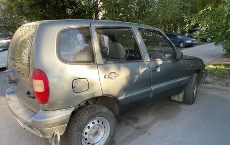 Chevrolet Niva I рестайлинг, 2005 год, 168 000 рублей, 2 фотография