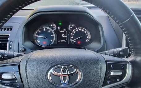 Toyota Land Cruiser Prado 150 рестайлинг 2, 2021 год, 6 650 000 рублей, 19 фотография
