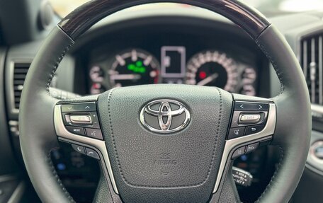 Toyota Land Cruiser 200, 2019 год, 7 490 000 рублей, 23 фотография