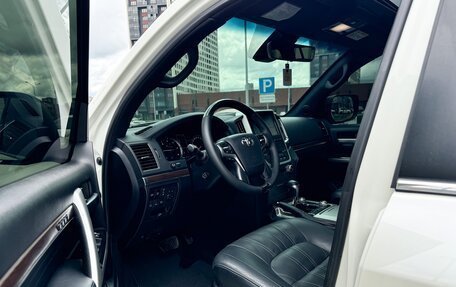 Toyota Land Cruiser 200, 2019 год, 7 490 000 рублей, 20 фотография