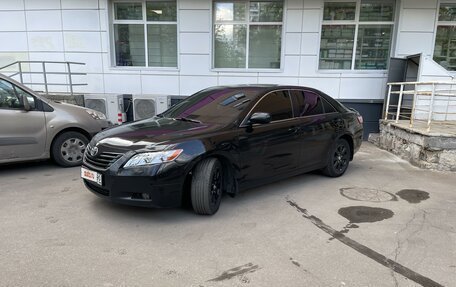 Toyota Camry, 2007 год, 900 000 рублей, 2 фотография