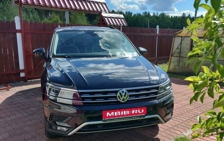 Volkswagen Tiguan II, 2020 год, 3 650 000 рублей, 1 фотография