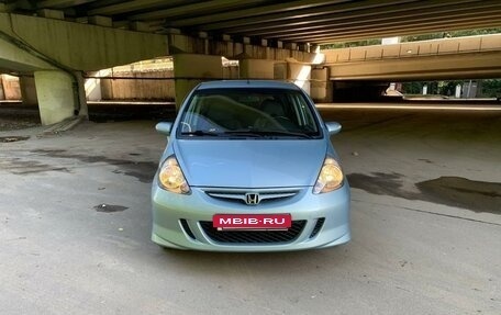 Honda Jazz I рестайлинг, 2005 год, 800 000 рублей, 6 фотография